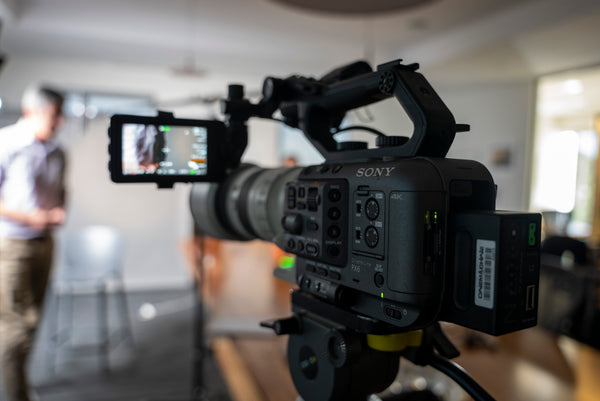 Sony FX6 4.00 Firmware: Anamorphic De-Squeeze & More